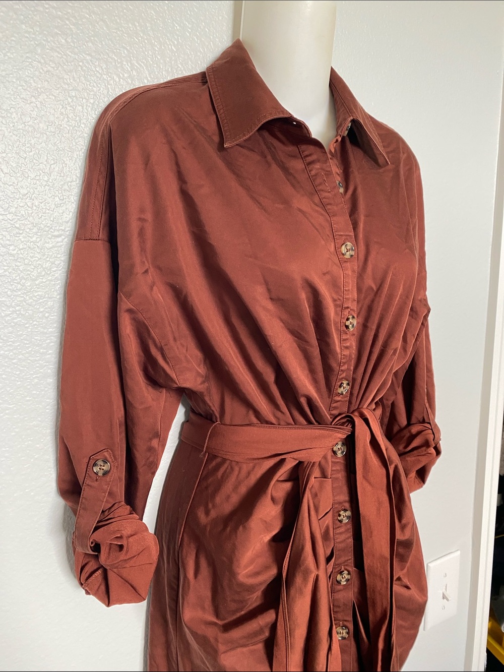 Antonio Melani Roxanne Button-Front Shirt Midi Dress in Brown Rust Waist Tie 2 - Picture 3 of 11
